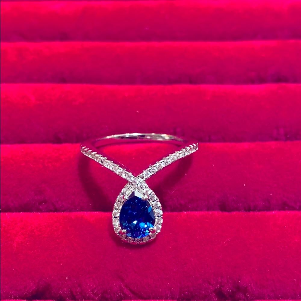 Sapphire stone triple plated rhodium band